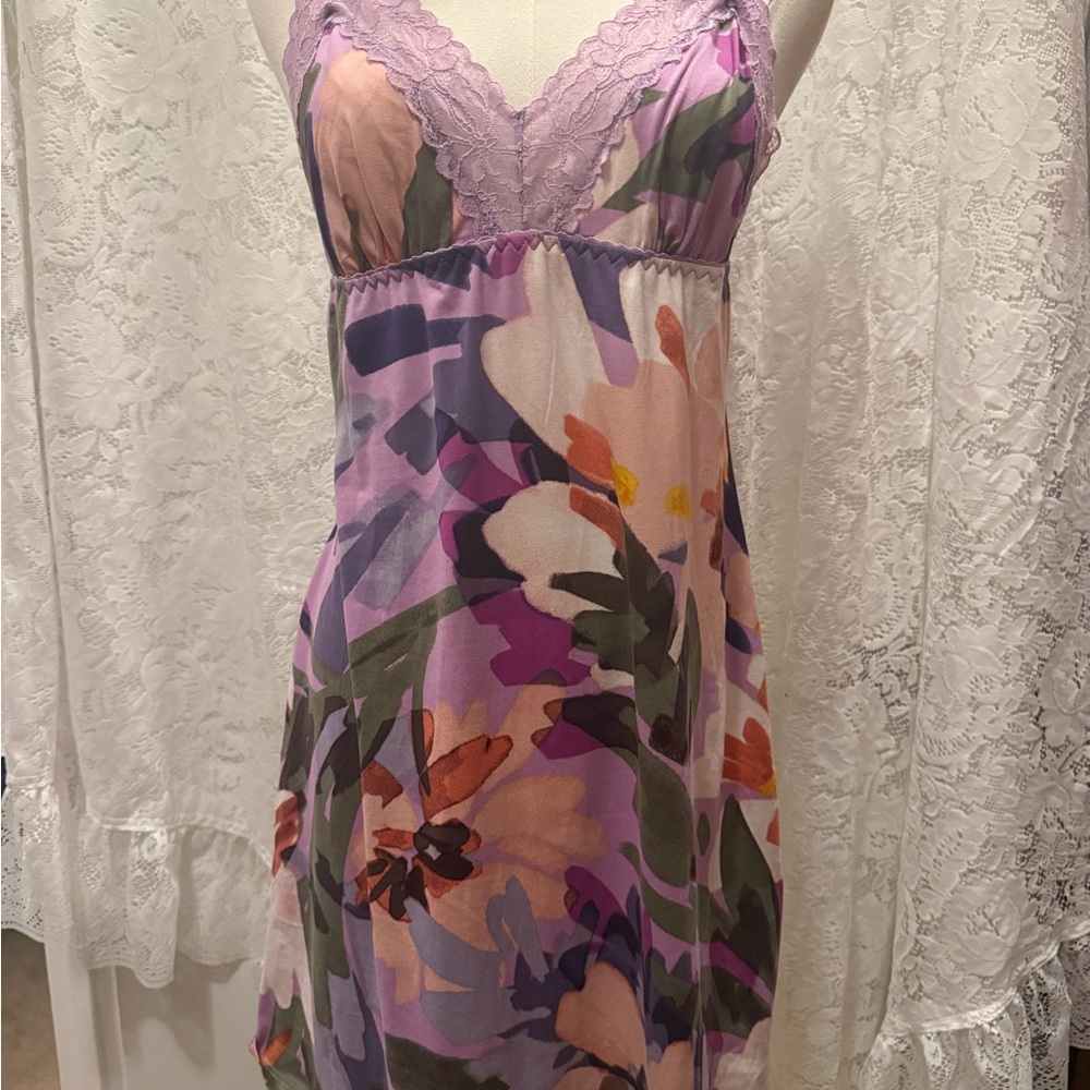 Linea Donatella Floral Chemise with Lace Trim - Purple and Pink Pattern